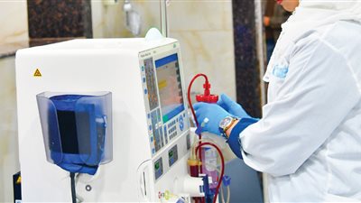 زراعة 50 كلية خلال عشرة أشهر …  المدير العام لجراحة الكلية: 33 ألف جلسة غسيل هذا العام ومتوسط العمليات 100 عملية شهرياً