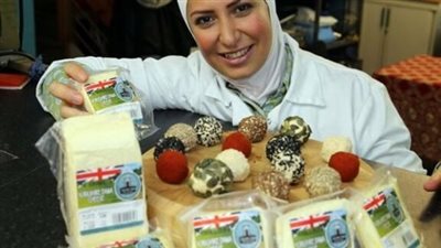 شابة سورية تحول فكرة الى مشروع يدر الآف الدولارات شهرياً لتصبح ترند في الاعلام الاوروبي
