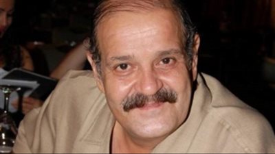 تمكن بلغة خاصة أن يعيد إمرأة لزوجها وخاطر بنفسه من أجل نزهة مع أصدقائه.. أدوار چسدها الفنان حسن دكاك وتجربته مع رفيق سبيعي