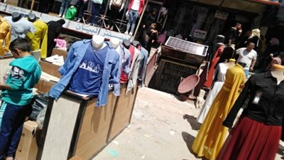 بريق موسم التنزيلات لم يعد مغرياً.. صيت بلا فعل وتخفيضات “شكلية” على نفقة الزبون 