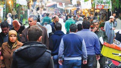 لماذا لم تنخفض الأسعار مع انخفاض الدولار؟ … مصدر في التموين : عشرة أيام سيلمس المواطن انخفاض أسعار السلع في الأسواق