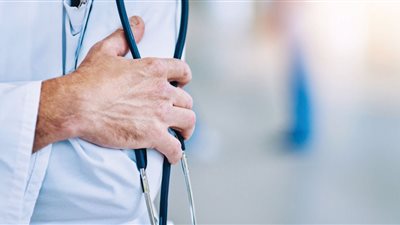 ارتفاع أجرة الأطباء تدفع المرضى للجوء إلى المستوصفات الطپية