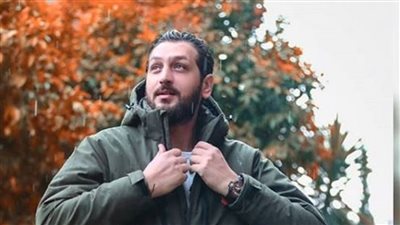 علي سكر يرد حول فيديو بكائه بسبب الزواج